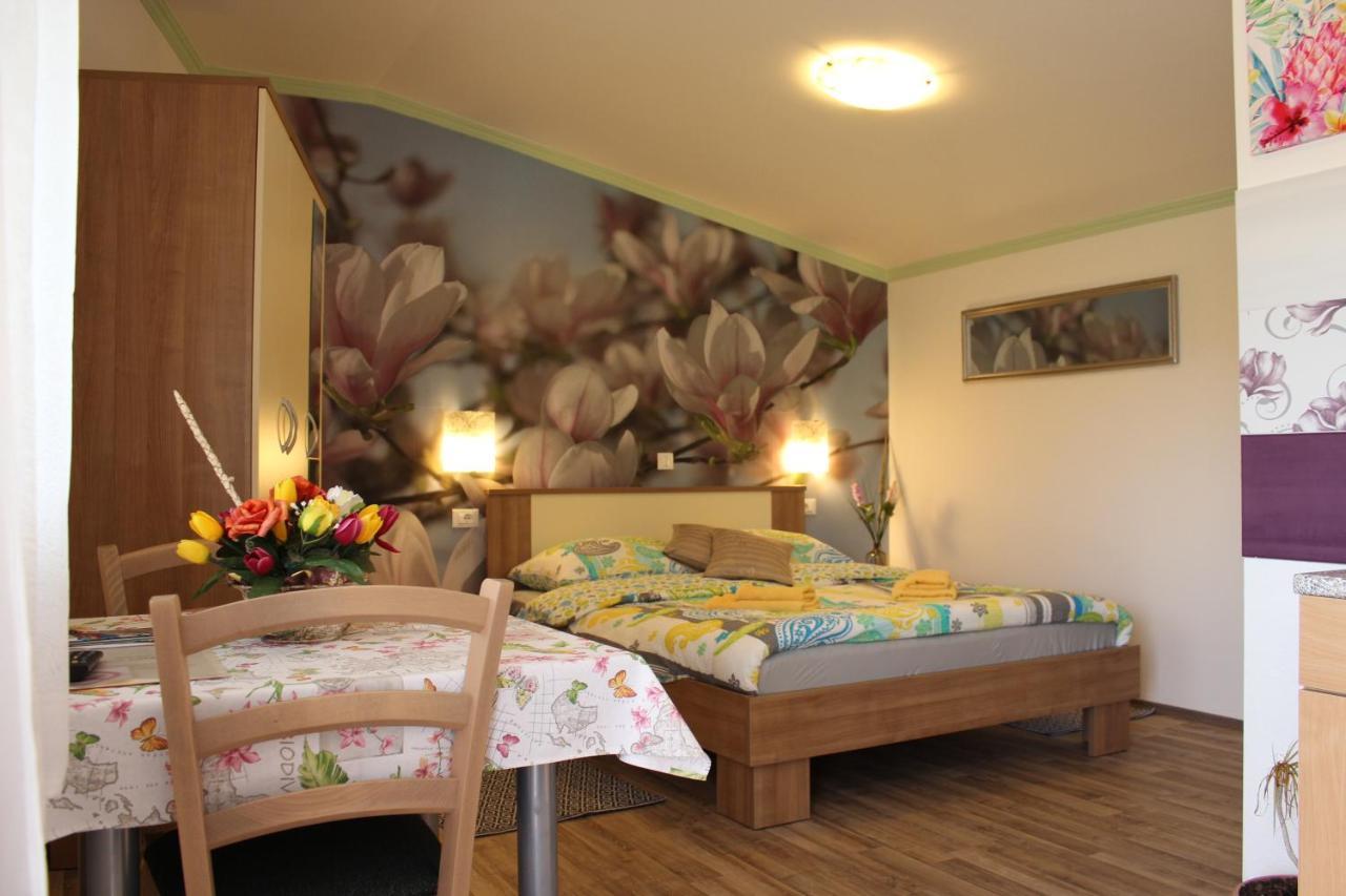 Rooms Katarina Kadumi Buitenkant foto