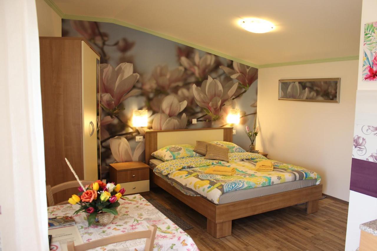 Rooms Katarina Kadumi Buitenkant foto